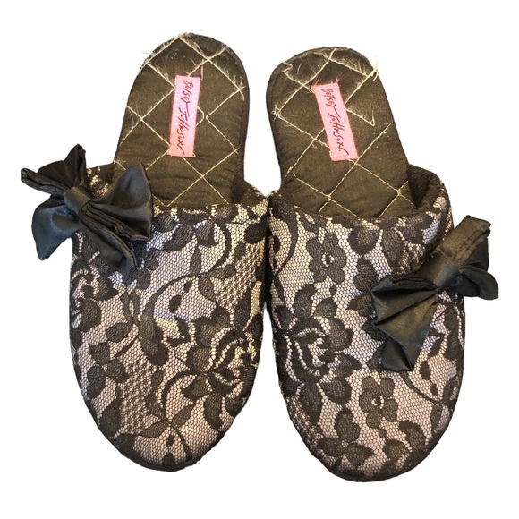 Betsey Johnson Shoes - Betsey Johnson Black Lace Slippers size 7/8